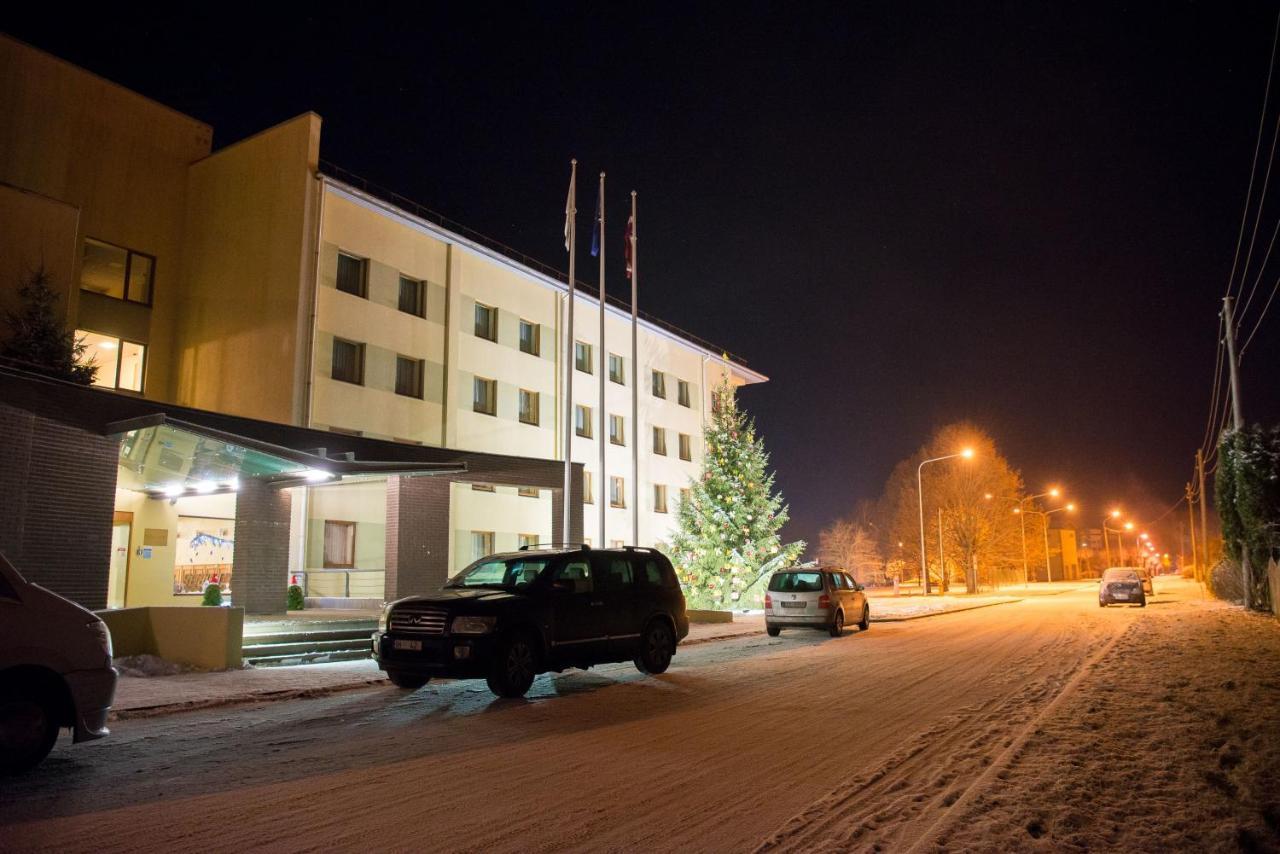 Hotel Tigra Priekuļi Esterno foto