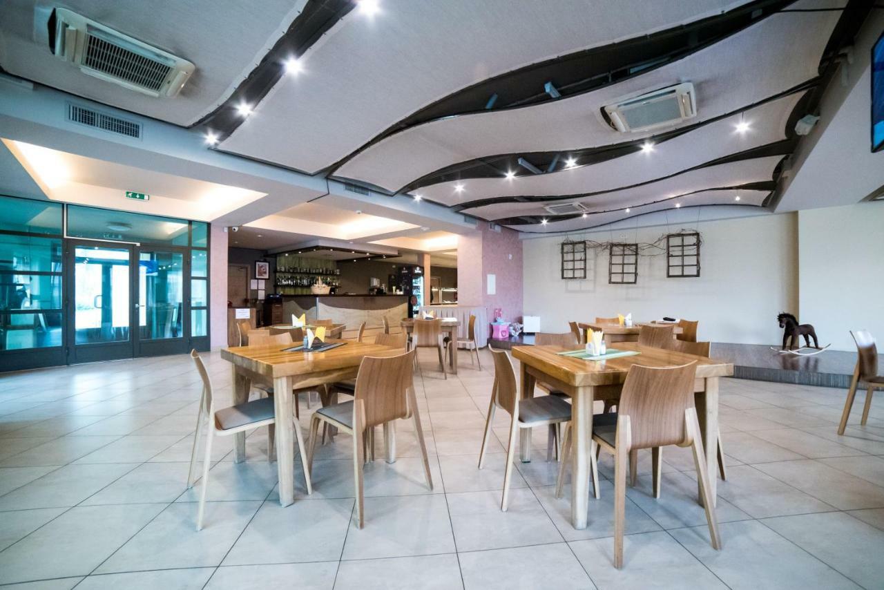 Hotel Tigra Priekuļi Esterno foto