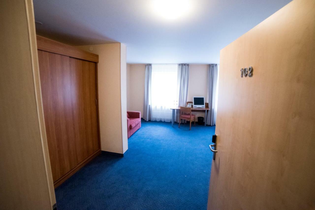 Hotel Tigra Priekuļi Esterno foto