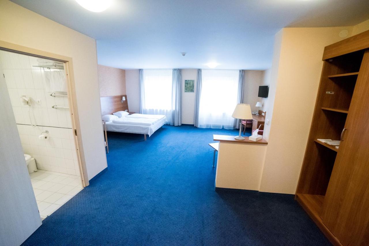 Hotel Tigra Priekuļi Esterno foto