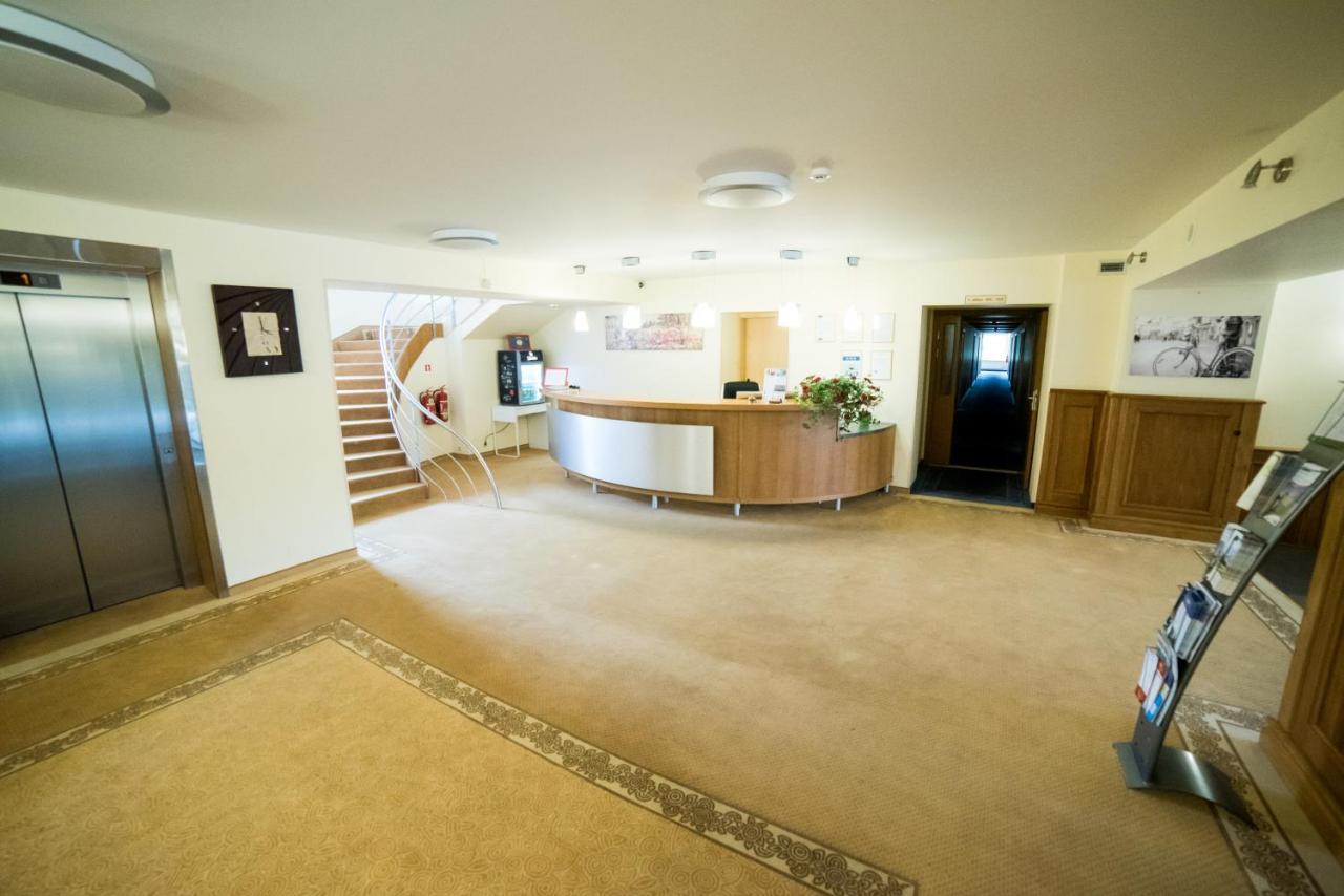 Hotel Tigra Priekuļi Esterno foto